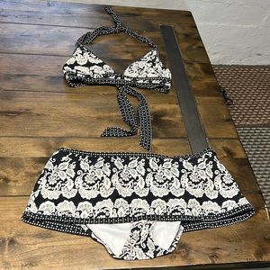 Mossimo 2 piece swim suit